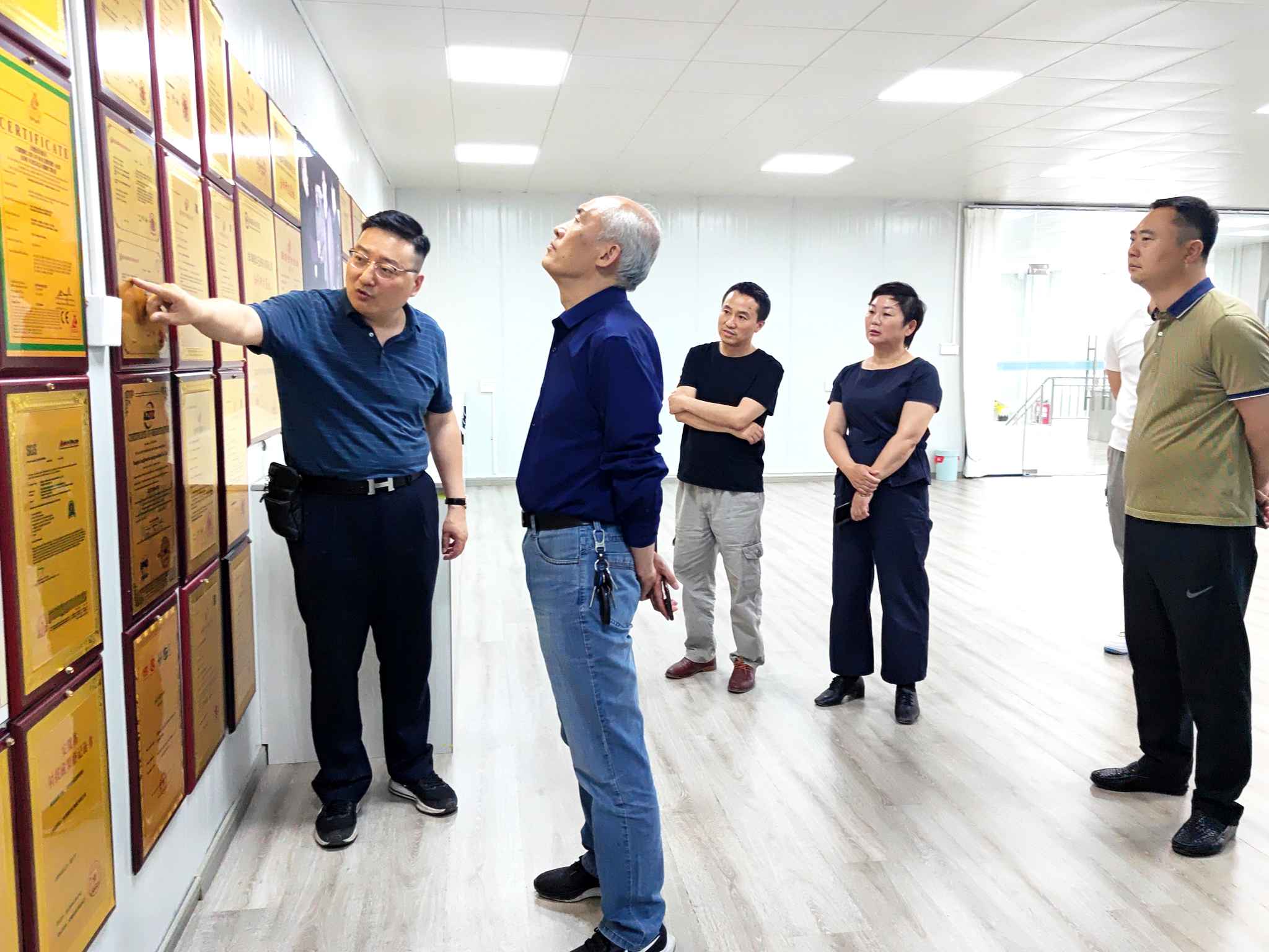 蚌埠市民革主委及各位领导来隆华视察